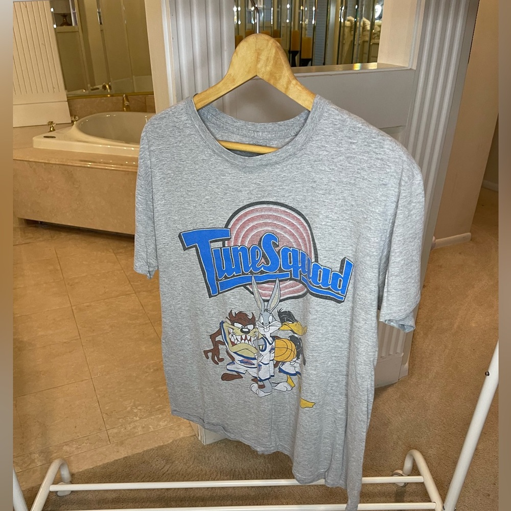 Looney Toons Basketball Shirt